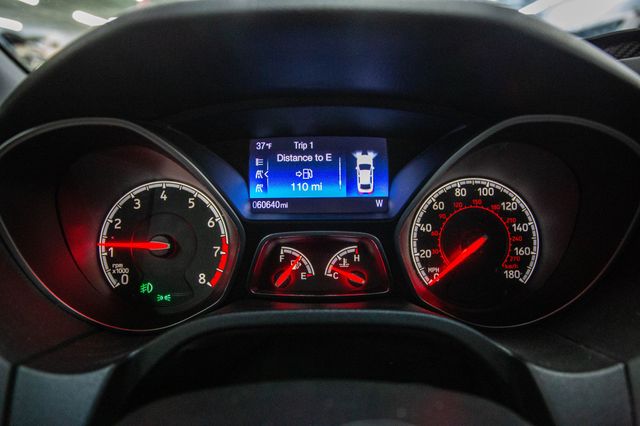 2017 Ford Focus ST Hatch - 22974400 - 4