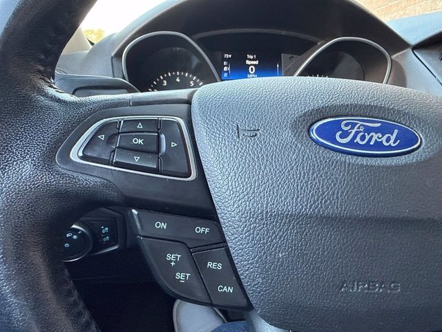 2017 Ford Focus Titanium Hatch - 23098762 - 13