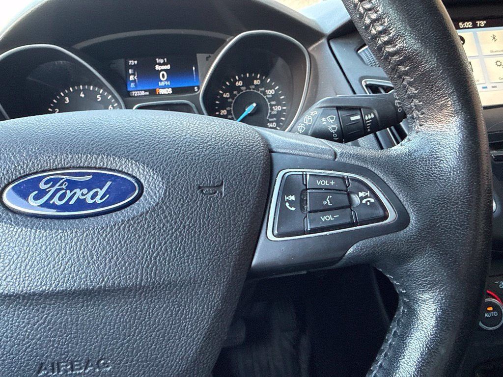 2017 Ford Focus Titanium Hatch - 23098762 - 14