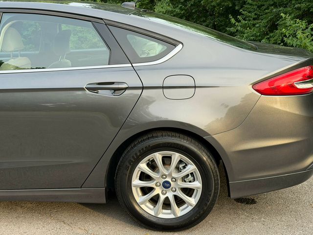 2017 Ford Fusion Fusion S FWD, Magnetic Metallic Exterior, Bluetooth Audio - 23028188 - 4