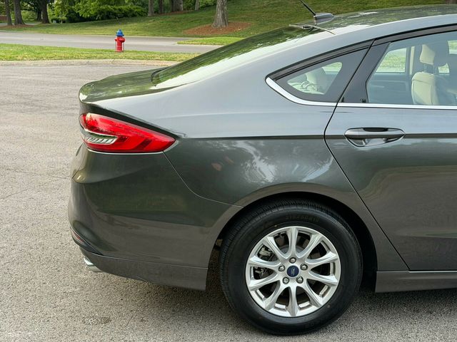 2017 Ford Fusion Fusion S FWD, Magnetic Metallic Exterior, Bluetooth Audio - 23028188 - 8