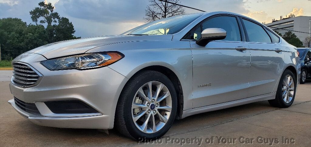 2017 Ford Fusion Hybrid SE - 22917449 | Video 1