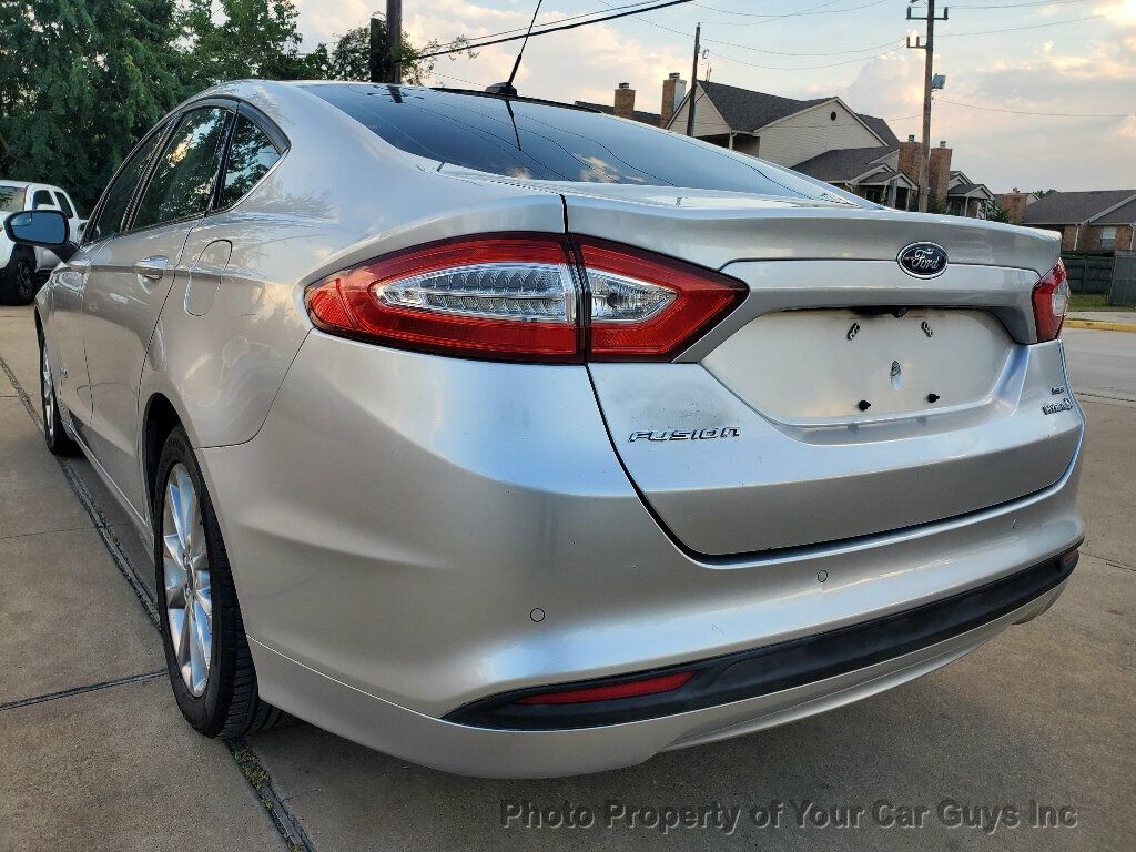 2017 Ford Fusion SE Hybrid photo 13