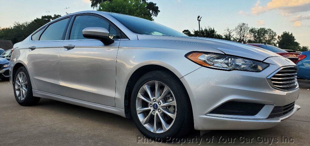2017 Ford Fusion Hybrid SE - 22917449 - 8