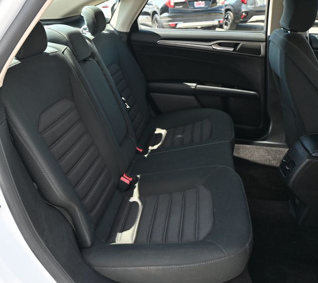2017 Ford Fusion Hybrid SE FWD - 23025888 - 15