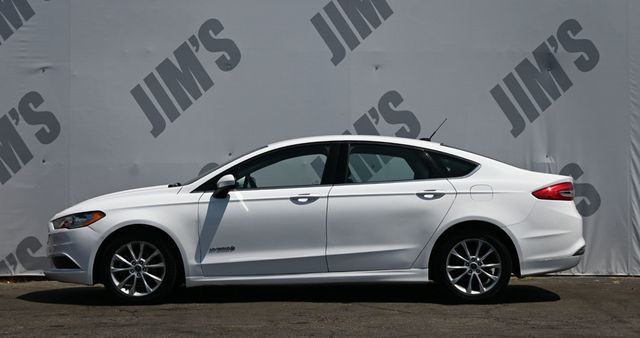 2017 Ford Fusion Hybrid SE FWD - 23025888 - 5