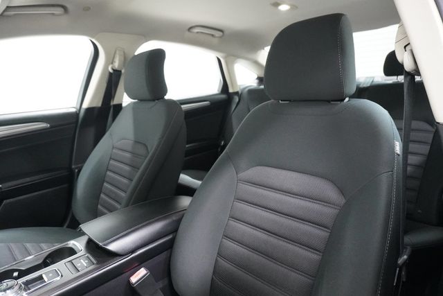 2017 Ford Fusion Hybrid SE FWD - 22978492 - 9