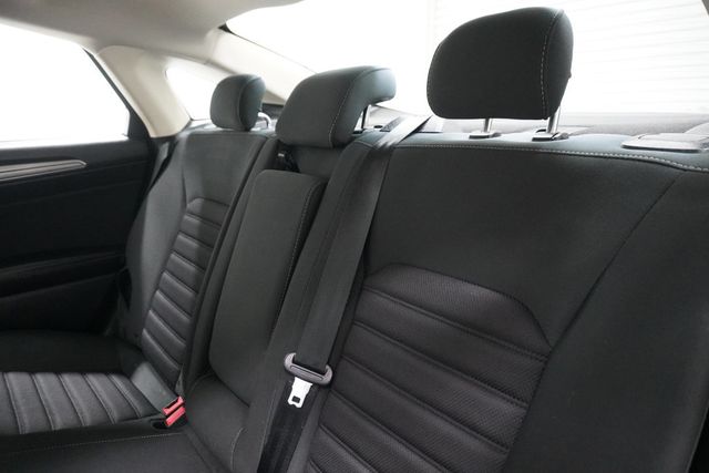 2017 Ford Fusion Hybrid SE FWD - 22978492 - 11