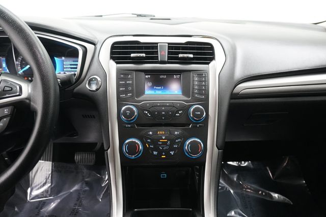 2017 Ford Fusion Hybrid SE FWD - 22978492 - 17