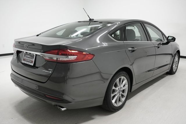 2017 Ford Fusion Hybrid SE FWD - 22978492 - 3