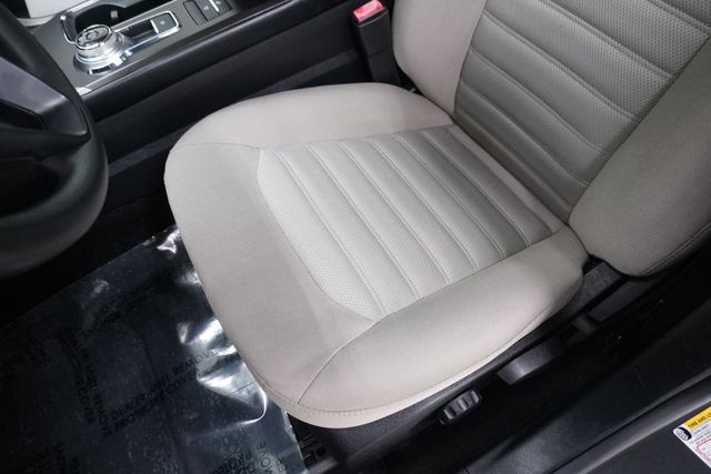 2017 Ford Fusion Hybrid S FWD - 22946430 - 10