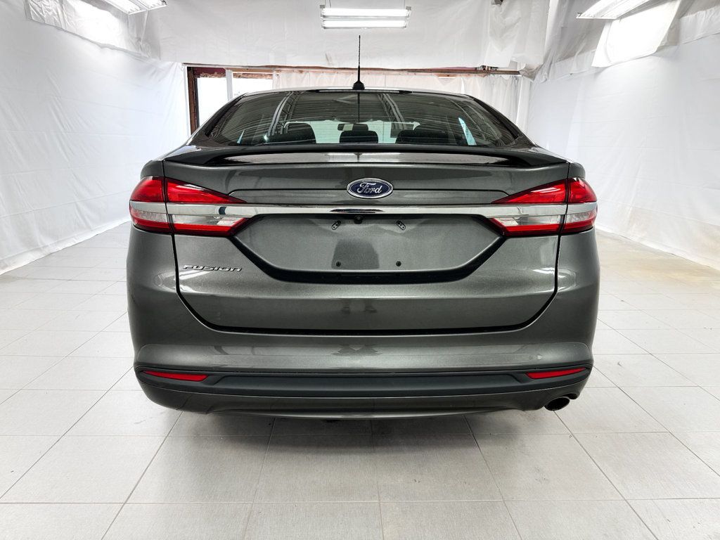 2017 Ford Fusion S - 23051256 - 4