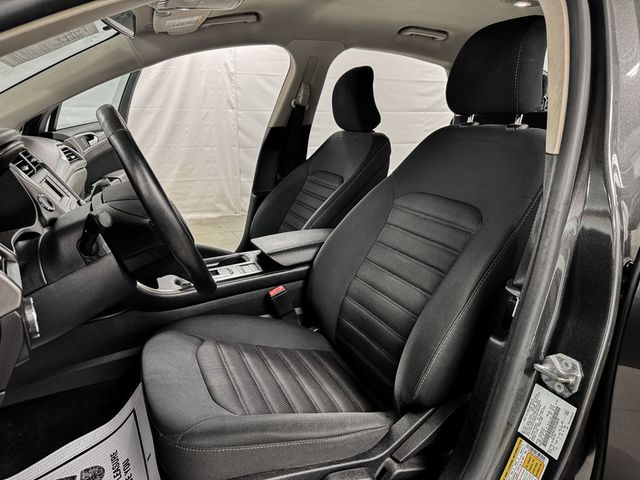 2017 Ford Fusion S - 23051256 - 7