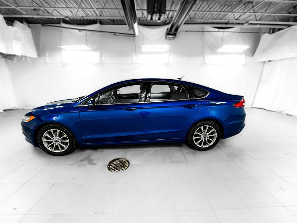 2017 Ford Fusion SE - 22935638 - 2