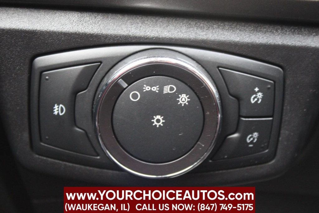 2017 Ford Fusion SE AWD - 22903958 - 29