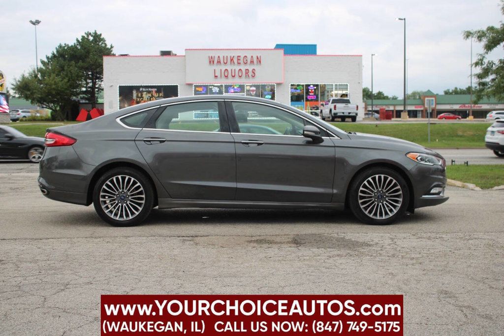 2017 Ford Fusion SE AWD - 22903958 - 3