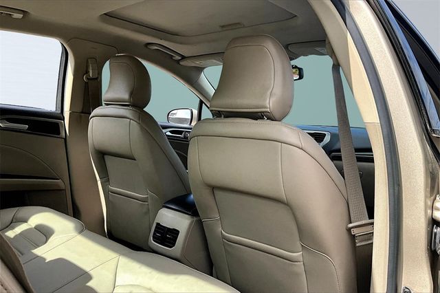 2017 Ford Fusion SE AWD - 22960474 - 14