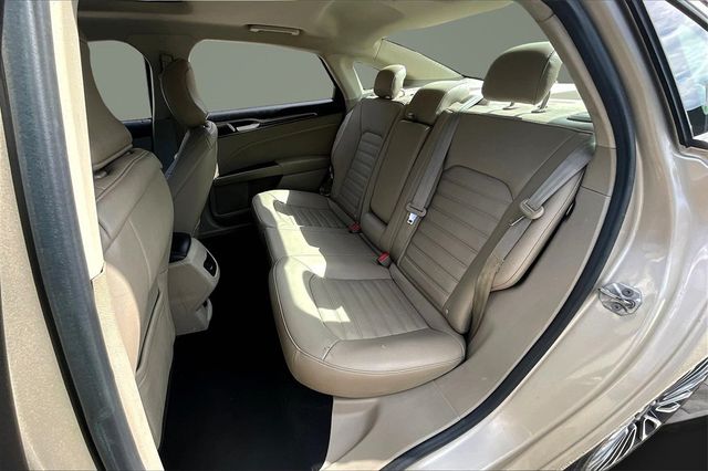 2017 Ford Fusion SE AWD - 22960474 - 16