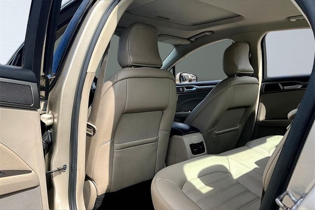 2017 Ford Fusion SE AWD - 22960474 - 17