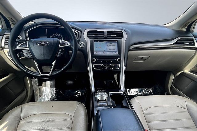 2017 Ford Fusion SE AWD - 22960474 - 18