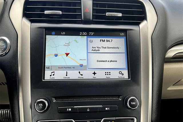 2017 Ford Fusion SE AWD - 22960474 - 25