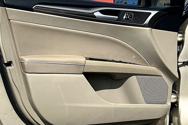 2017 Ford Fusion SE AWD - 22960474 - 8