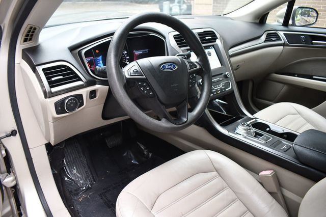 2017 Ford Fusion SE FWD - 22783572 - 15
