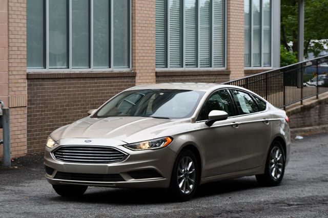 2017 Ford Fusion SE FWD - 22783572 - 2