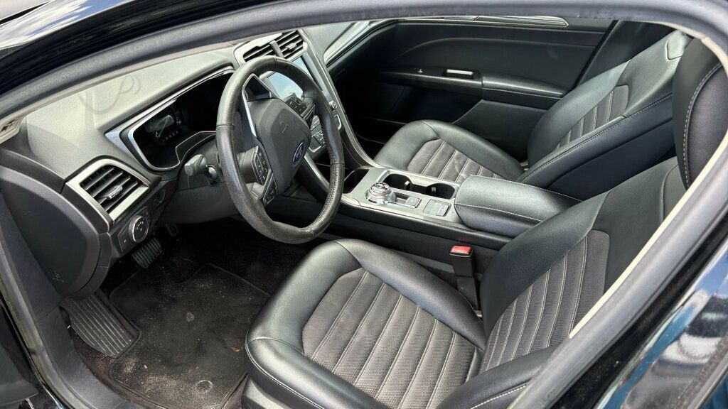 2017 Ford Fusion SE FWD - 23010791 - 6