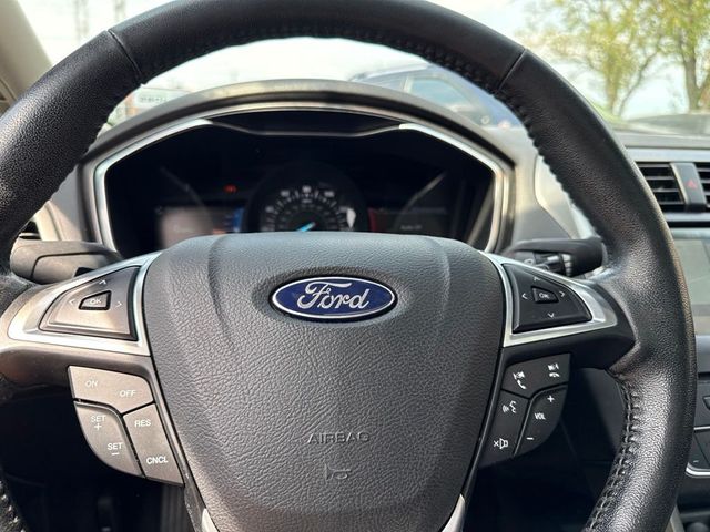 2017 Ford Fusion SE FWD - 23051343 - 10