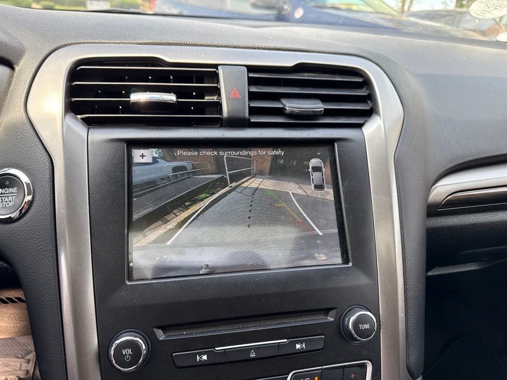 2017 Ford Fusion SE FWD - 23051343 - 13