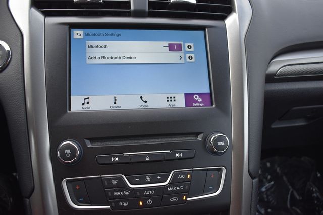 2017 Ford Fusion SE FWD - 22948645 - 15