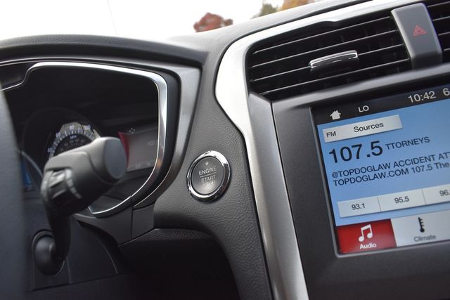 2017 Ford Fusion SE FWD - 22948645 - 20