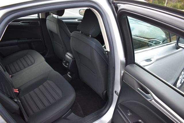 2017 Ford Fusion SE FWD - 22948645 - 29