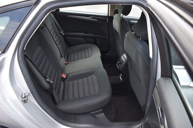 2017 Ford Fusion SE FWD - 22948645 - 32