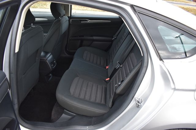 2017 Ford Fusion SE FWD - 22948645 - 33