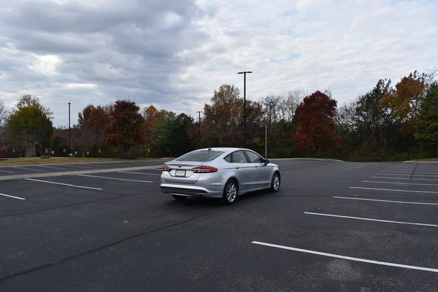 2017 Ford Fusion SE FWD - 22948645 - 52