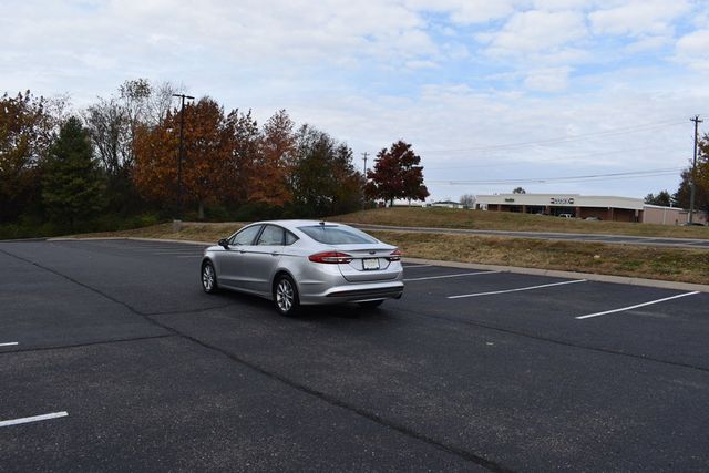 2017 Ford Fusion SE FWD - 22948645 - 53