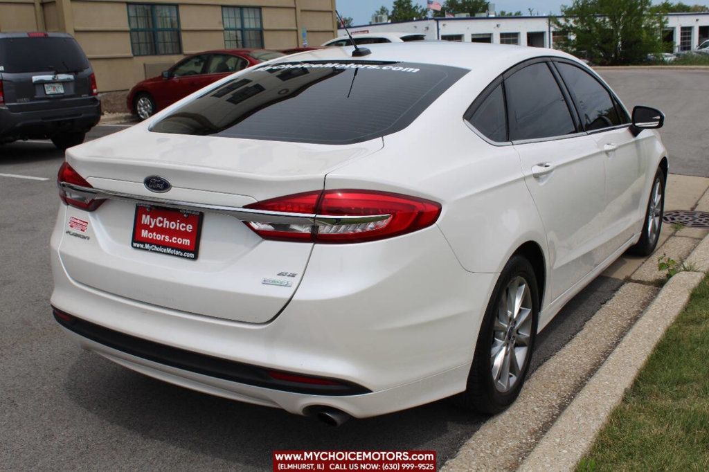 2017 Ford Fusion SE FWD - 22538643 - 4