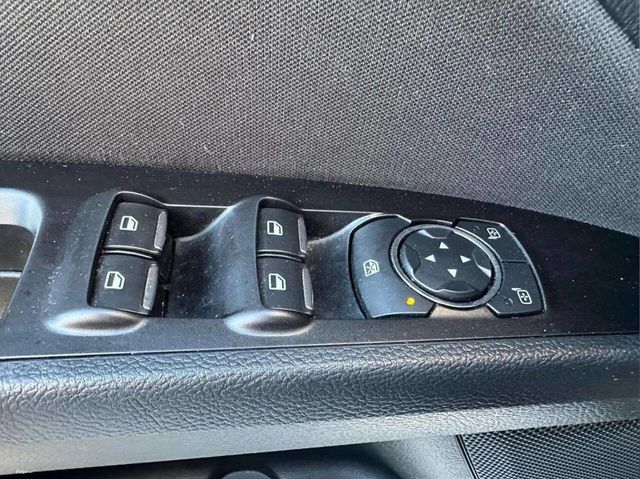 2017 Ford Fusion SE FWD - 22936992 - 14