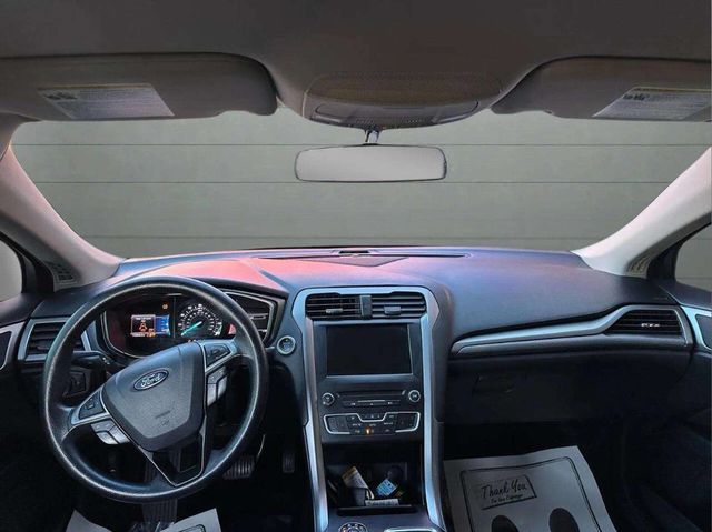 2017 Ford Fusion SE FWD - 22936992 - 24