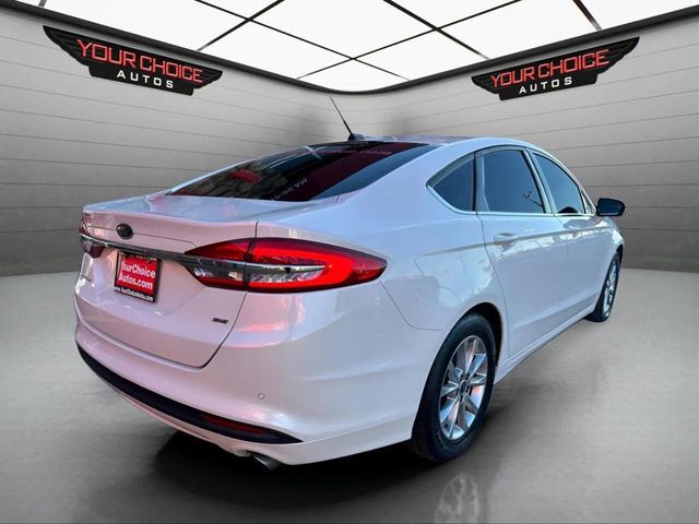 2017 Ford Fusion SE FWD - 22936992 - 4