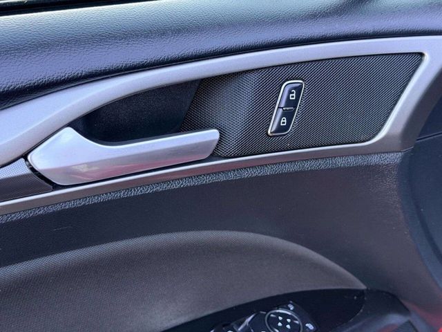 2017 Ford Fusion SE FWD - 23010691 - 11