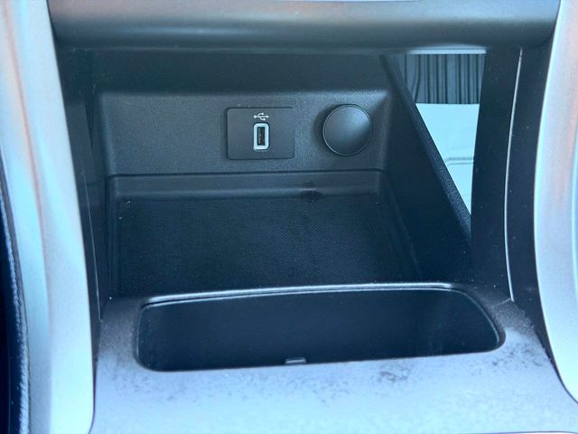 2017 Ford Fusion SE FWD - 23010691 - 33