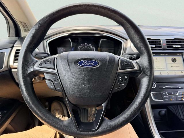 2017 Ford Fusion SE FWD - 23037730 - 28