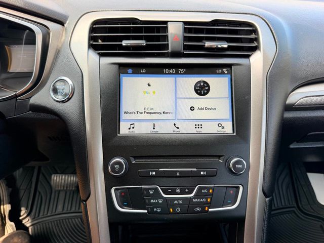 2017 Ford Fusion SE FWD - 23037730 - 34
