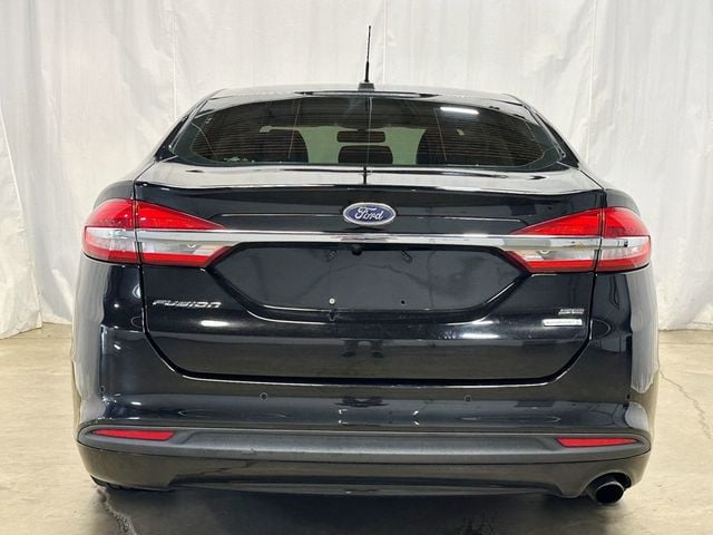 2017 Ford Fusion SE FWD - 23078935 - 9