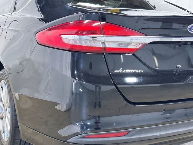 2017 Ford Fusion SE FWD - 23078935 - 10
