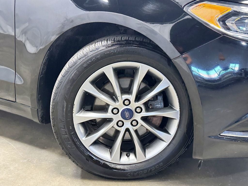 2017 Ford Fusion SE FWD - 23078935 - 14