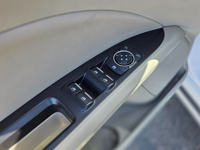 2017 Ford Fusion SE FWD - 22979185 - 18